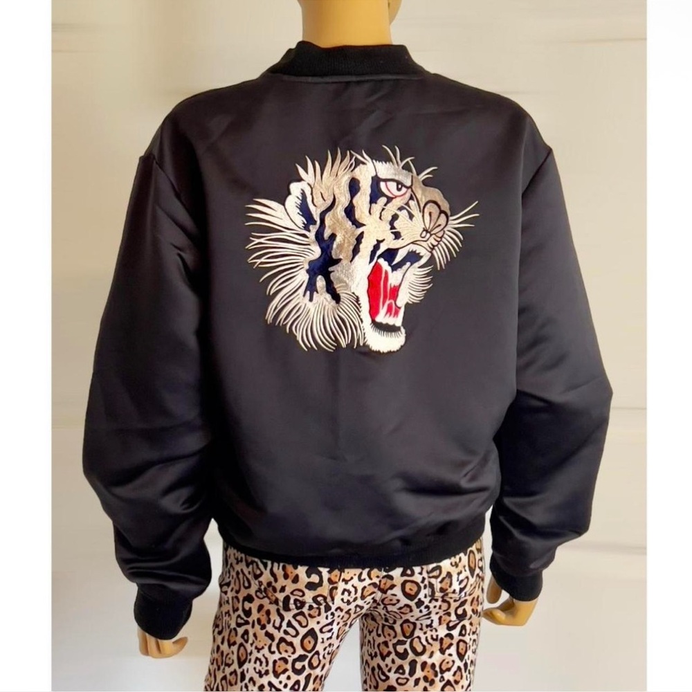 Vintage Black Bomber Jacket with Tiger Embroidery